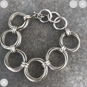 Silpada Silver Circle Link Bracelet